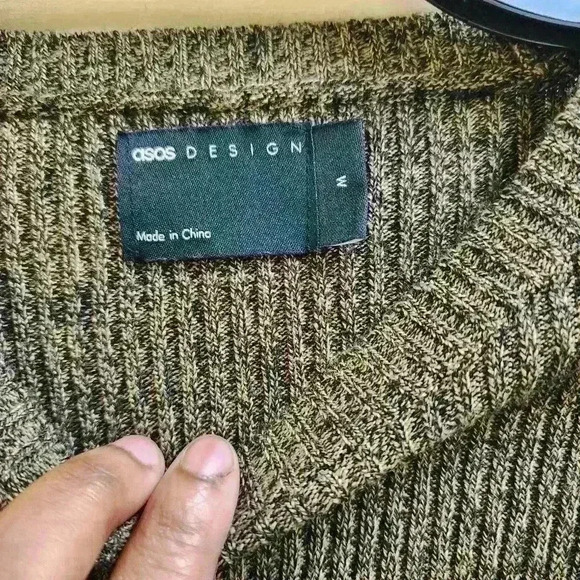 Asos design heather gold and black long sleeve light sweater size medium - Picture 5 of 6